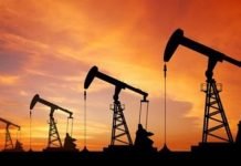 Pétrole: Les prix du baril reculent