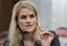La lanceuse d’alerte de Facebook prône des réseaux sociaux « à échelle humaine » La lanceuse d'alerte de Facebook prône des réseaux sociaux "à échelle humaine"