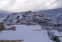 Des chutes de neige vendredi et samedi sur plusieurs wilayas du Centre et de l’Est Des chutes de neige sur les reliefs dépassant les 1100 m d'altitude