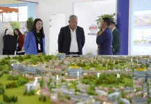 Salon des travaux publics : le chinois CRCC expose un projet de monorail pour Alger Salon des travaux publics : le chinois CRCC expose un projet de monorail pour Alger