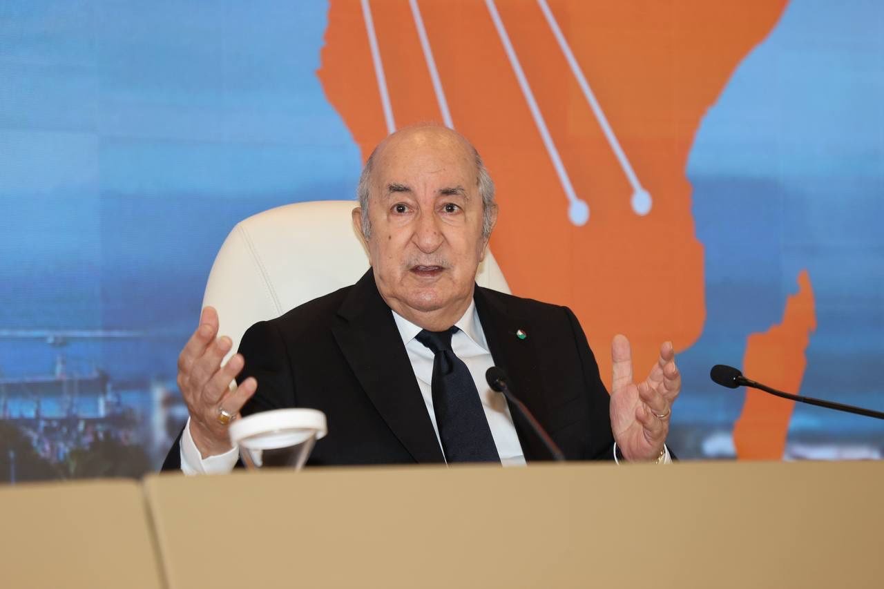 Importation des matières premières : le président Tebboune rassure les opérateurs économiques