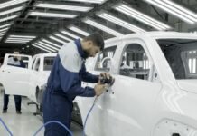 Formation aux métiers de l’automobile : Nacima Arhab reçoit le PDG de Fiat Algérie