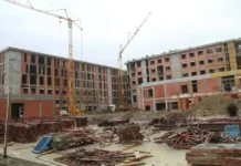 À Tizi-Ouzou, le nouveau CHU de 500 lits atteint 60 % d’avancement À Tizi-Ouzou, le nouveau CHU de 500 lits atteint 60 % d'avancement