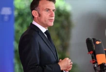 France : Macron attaque « les mabouls qui disent qu’il faut se fâcher avec l’Algérie »