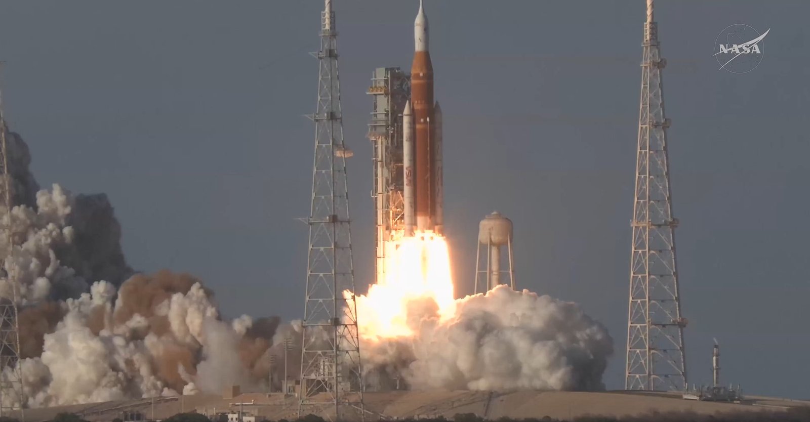 Mission Artémis 2 : quatre astronautes de la Nasa décollent vers la Lune