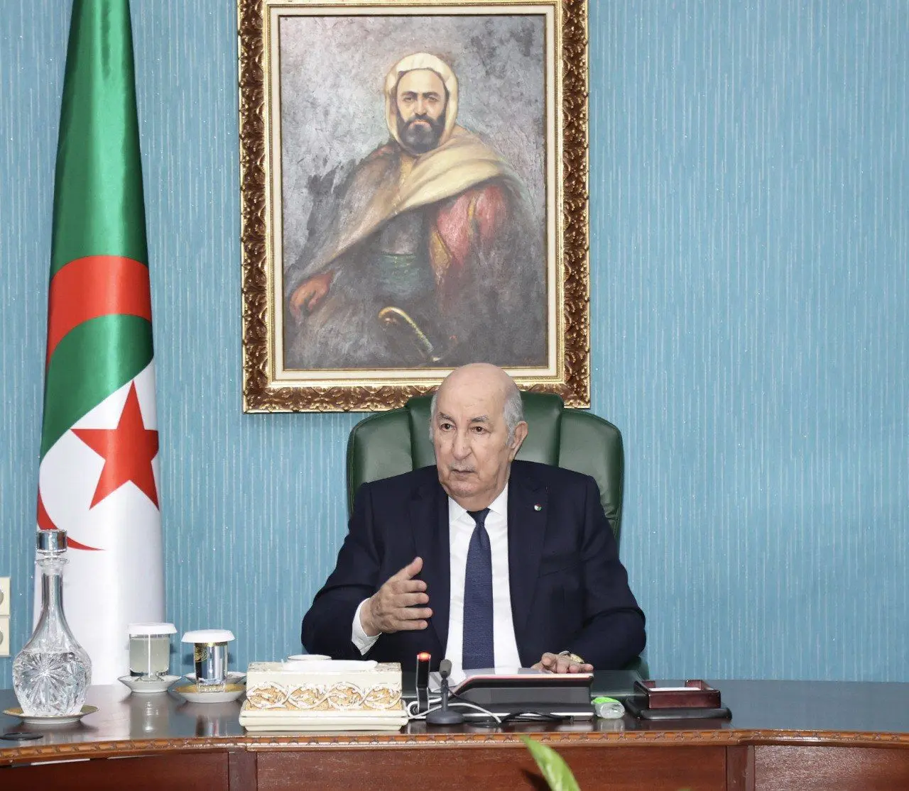 Le président Tebboune préside une réunion de travail consacrée au suivi de l’état d’avancement des projets structurants