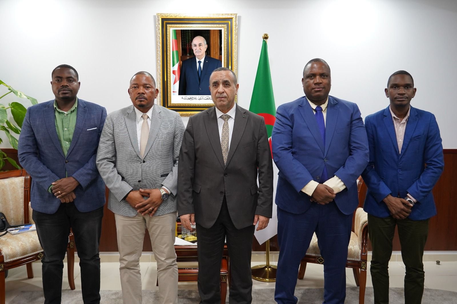 L’Algérie étudie la réalisation d’une centrale électrique de 1.000 MW au Mozambique