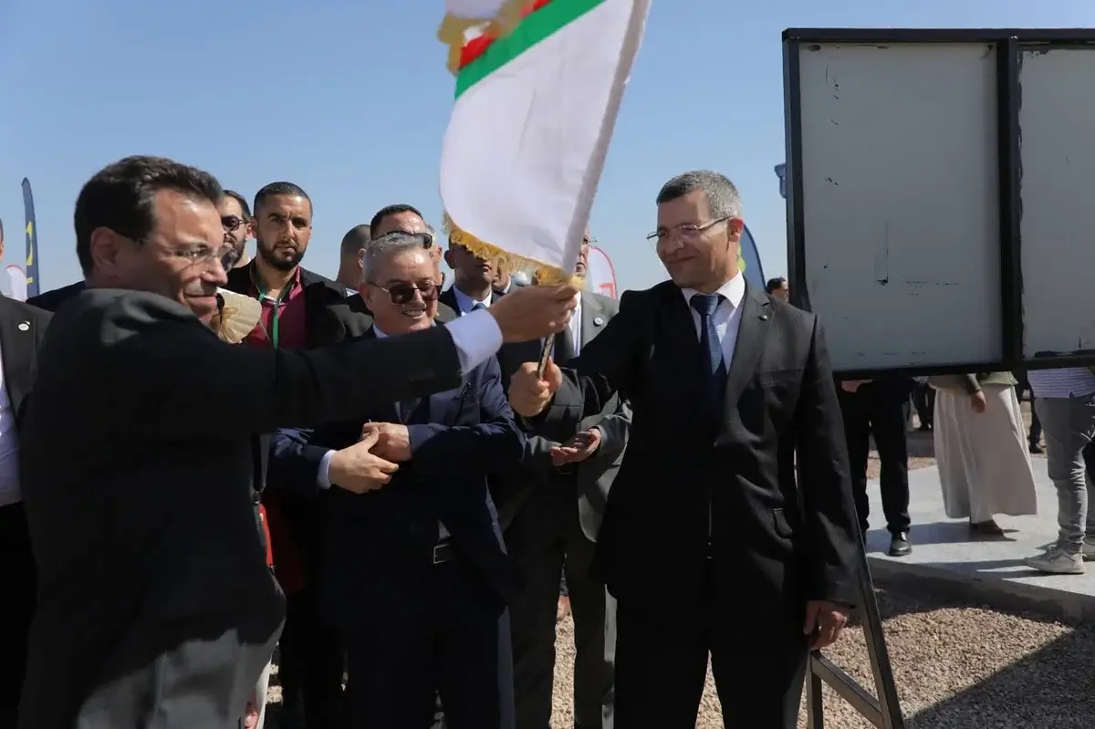 Mostaganem : Pose de la première pierre de 7 unités industrielles