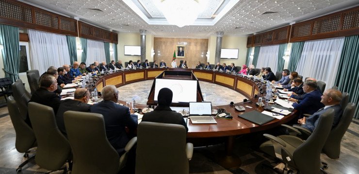Réunion du conseil interministériel pour mettre en