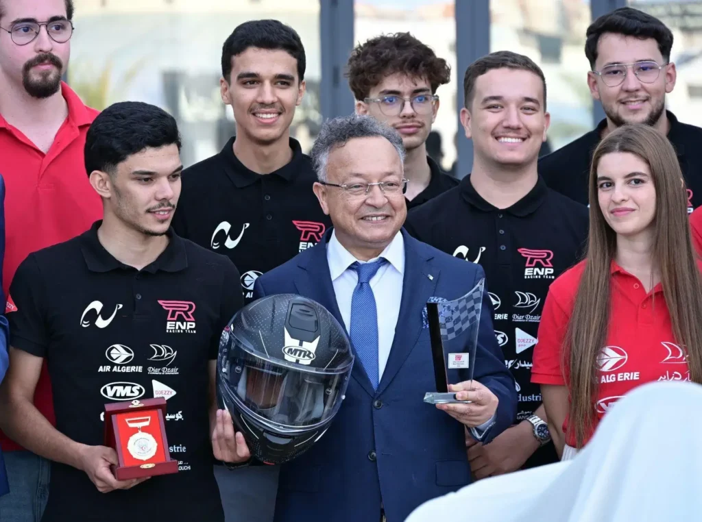 Formula Student UK 2026 : Baddari distingue les étudiants lauréats