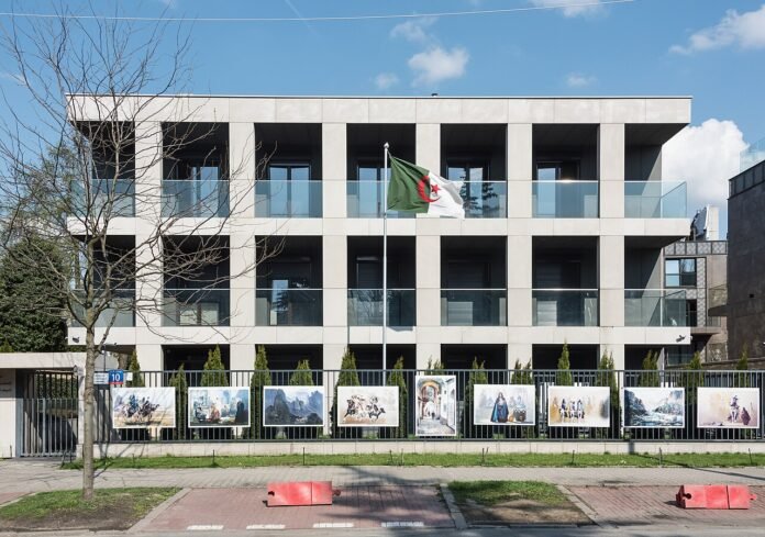 Ambassade-Algérie-Varsovie-Pologne