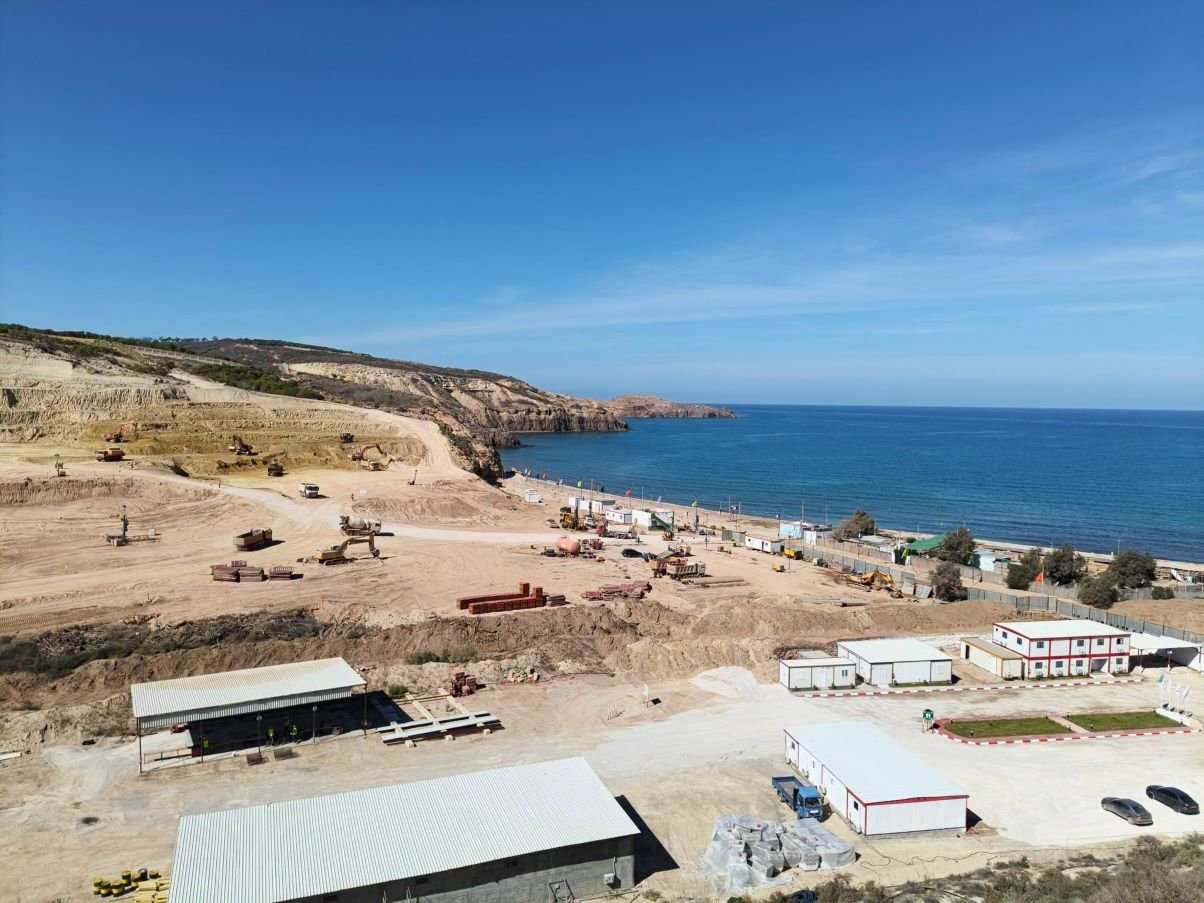 Dessalement : Le PDG de Sonatrach inspecte les travaux de réalisation d’une station à Tlemcen