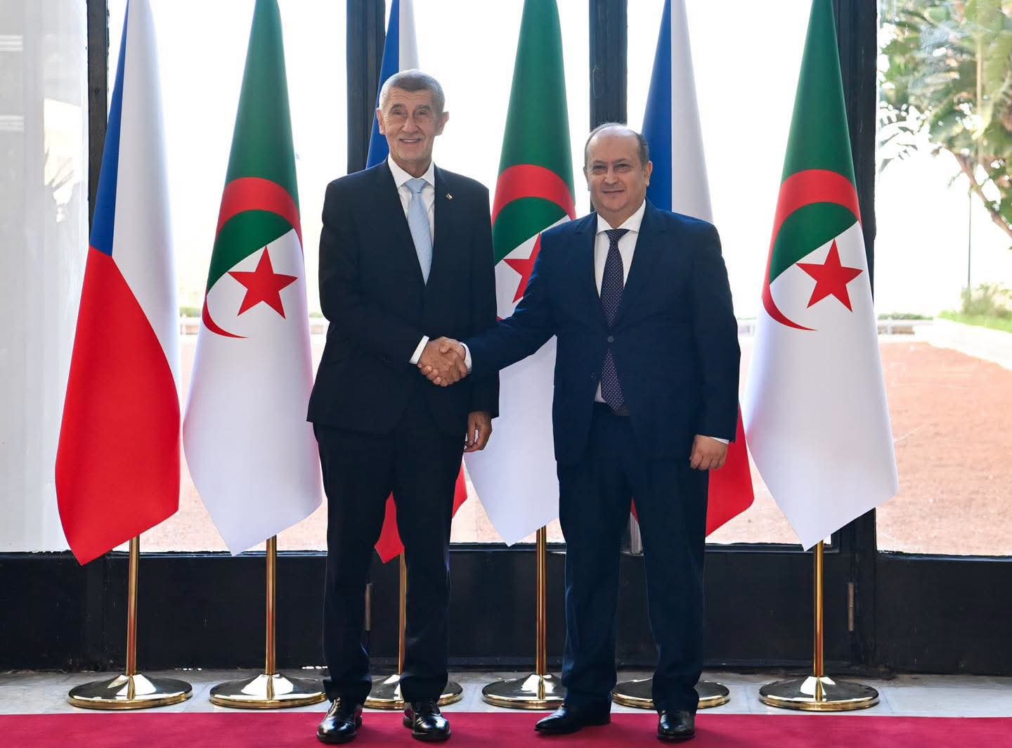 Le Premier ministre tchèque en visite en Algérie