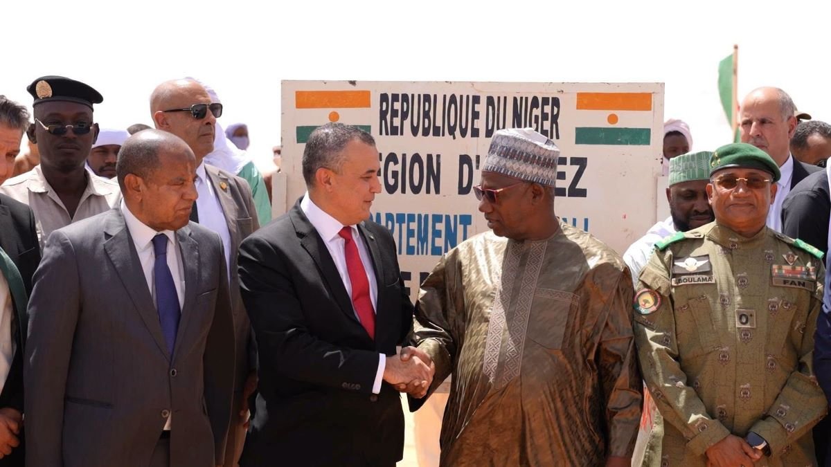 L’Algérie et le Niger lancent l’exploitation de la dorsale transsaharienne à fibre optique
