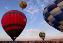 Timimoun : début du Festival international de cerfs-volants et de montgolfières